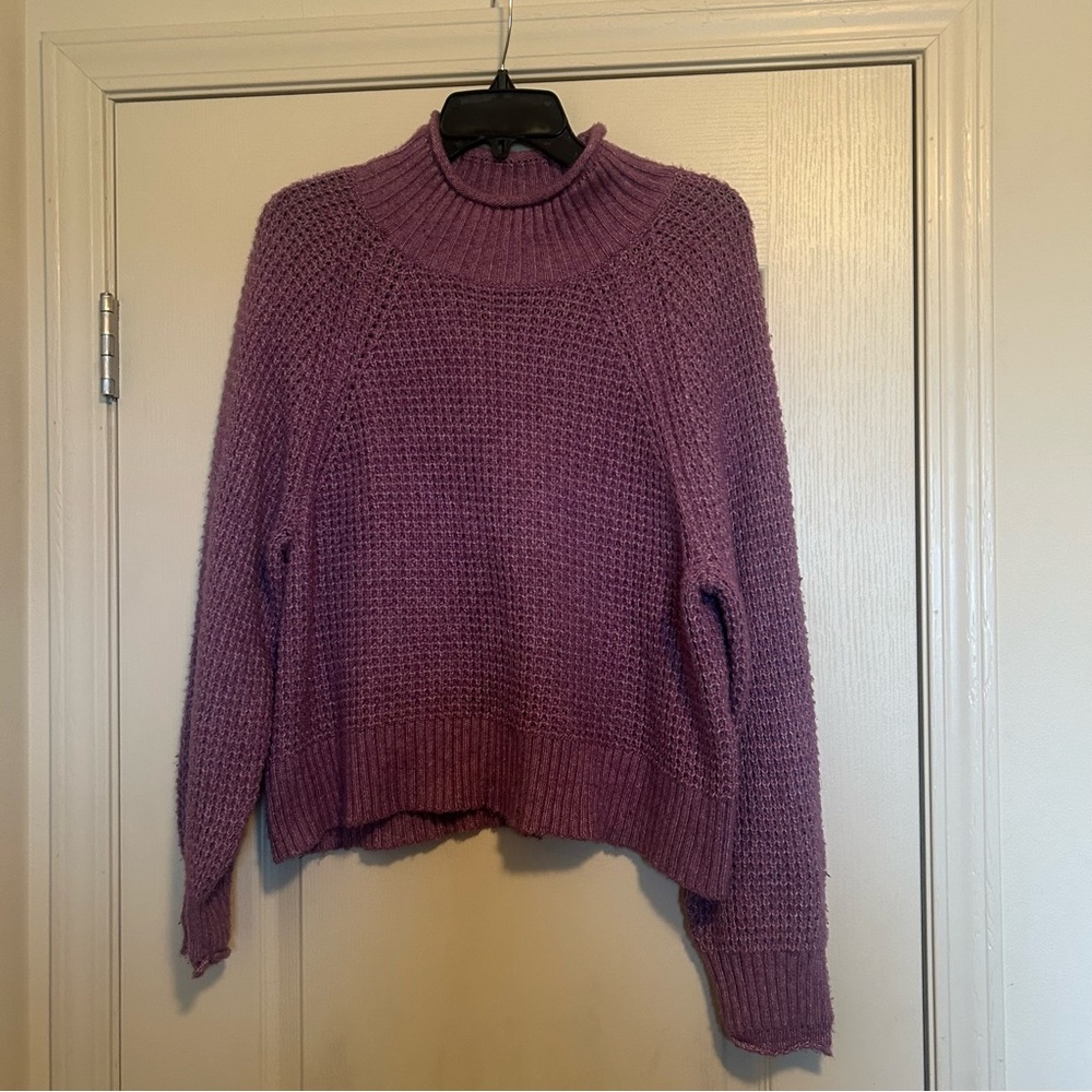 American Eagle Outfitters Purple Sweater Size Medium